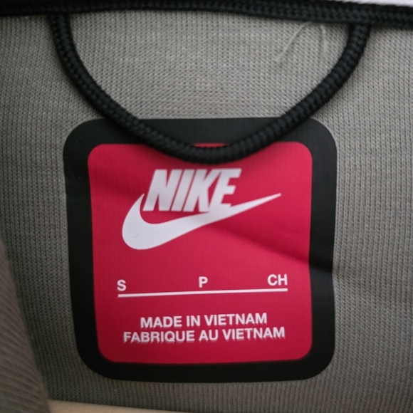 Nike Mens Tech Fleece Hoodie Oversized Fit Sweatshirt HJ0683-320 Size Small NEW - Picture 9 of 11